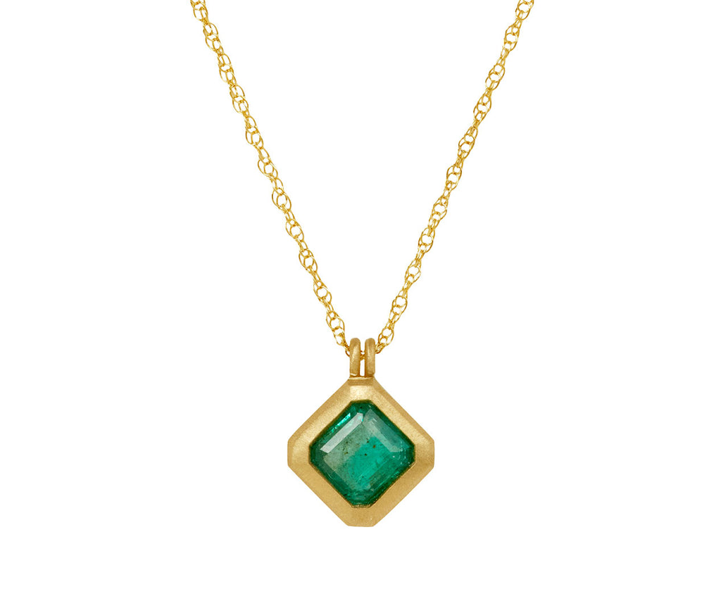 Elizabeth Street Zambian Emerald Pendant Necklace