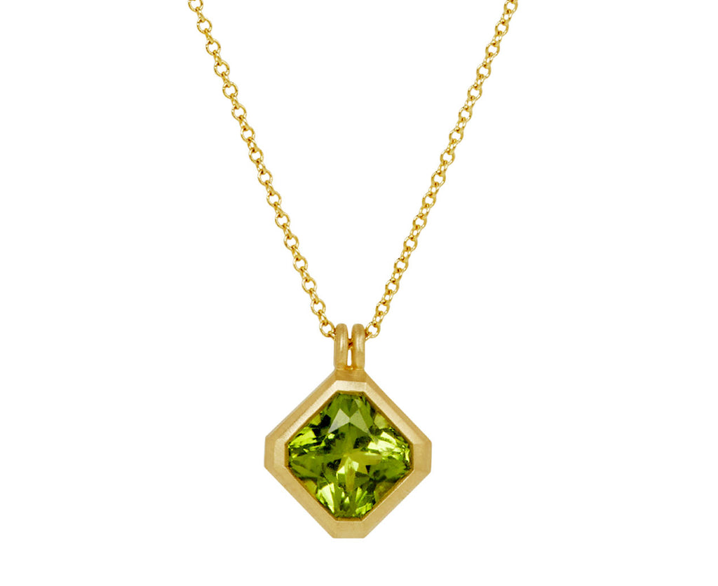 Elizabeth Street Radiant Cut Peridot Pendant Necklace