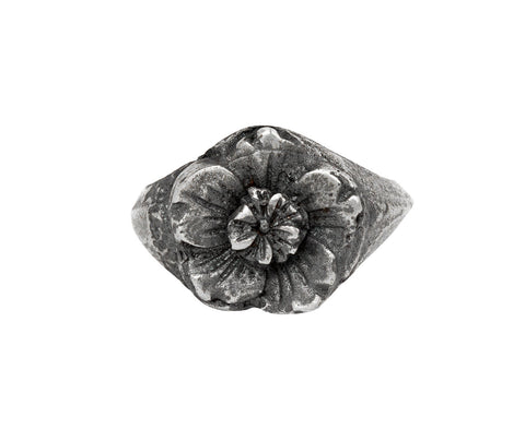Tó Garal The Flower Ring