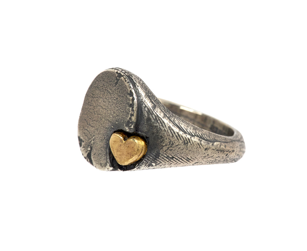 Tó Garal Heart In Chaos Signet Ring - Angled View