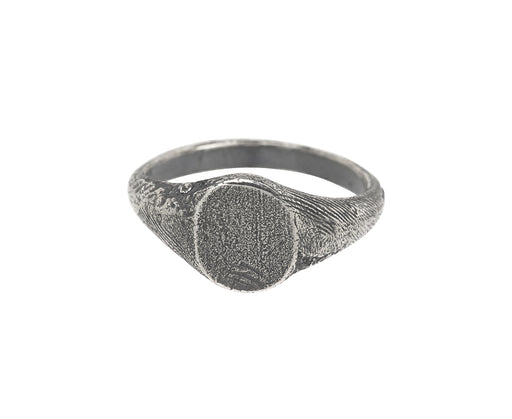 Tó Garal Secret Guardian (Night) Signet Ring