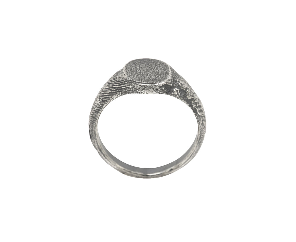 Tó Garal Secret Guardian (Night) Signet Ring - Top Down View