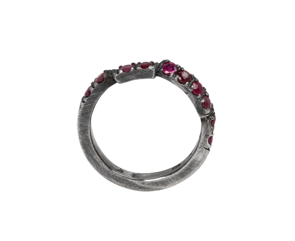Tó Garal Veritas Rubra Band Ring - top down