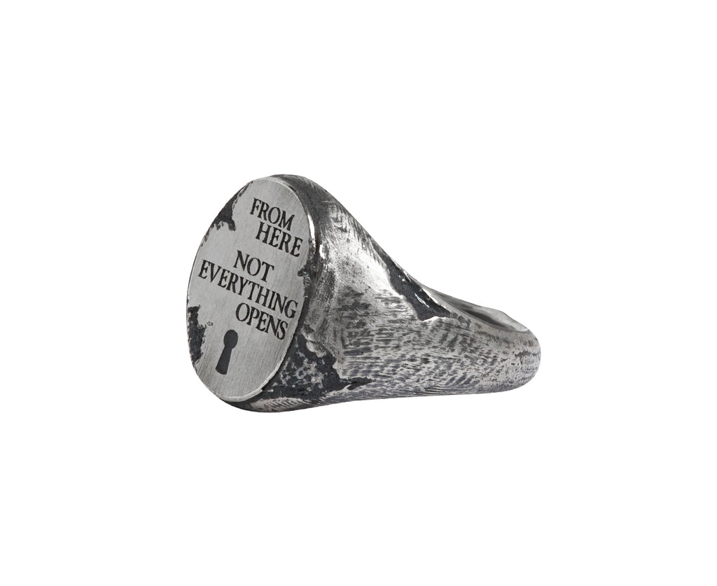 Tó Garal Not Everything Opens Signet Ring - side