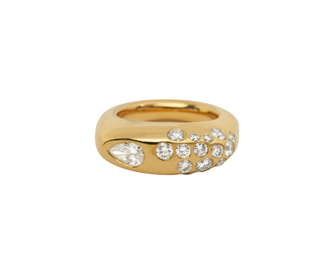 Uniform Object Pear Diamond Dowry Ring