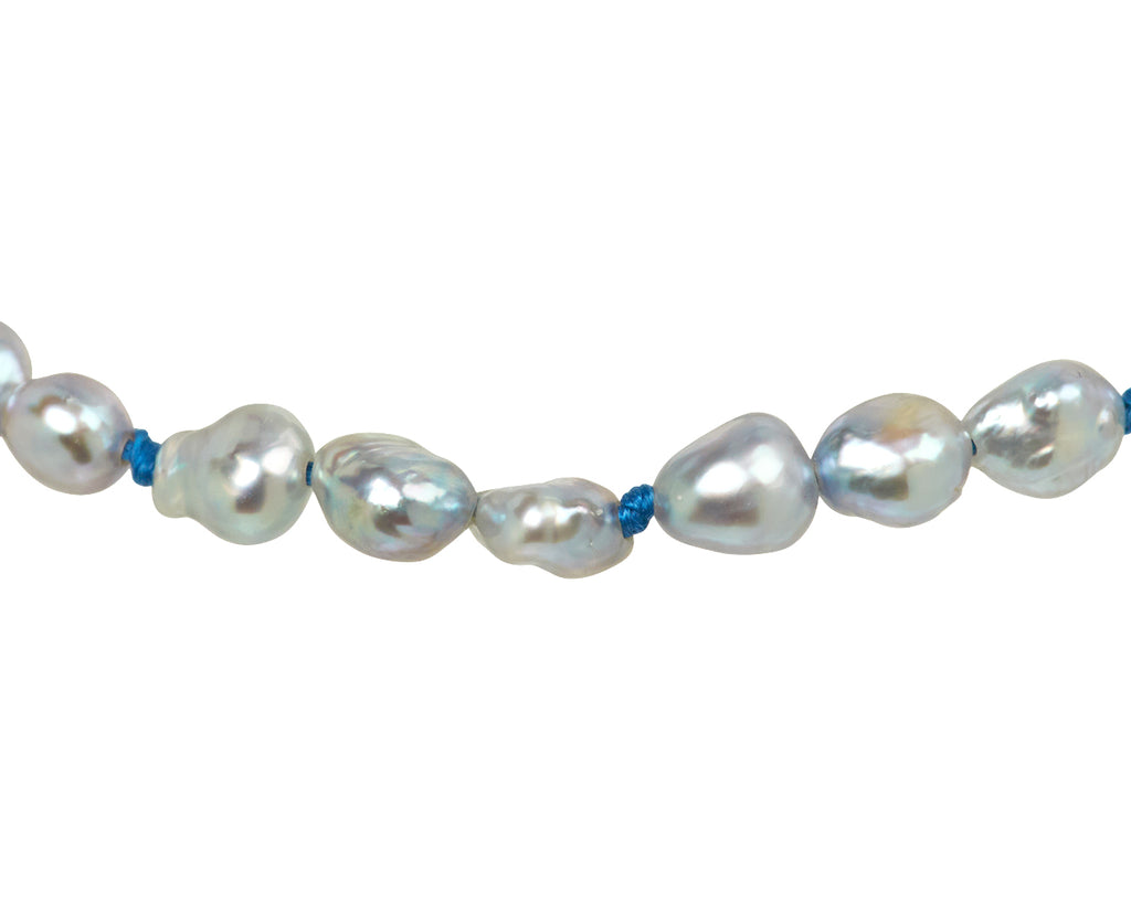 White/Space Silver Pearl Dario Bracelet - Closeup