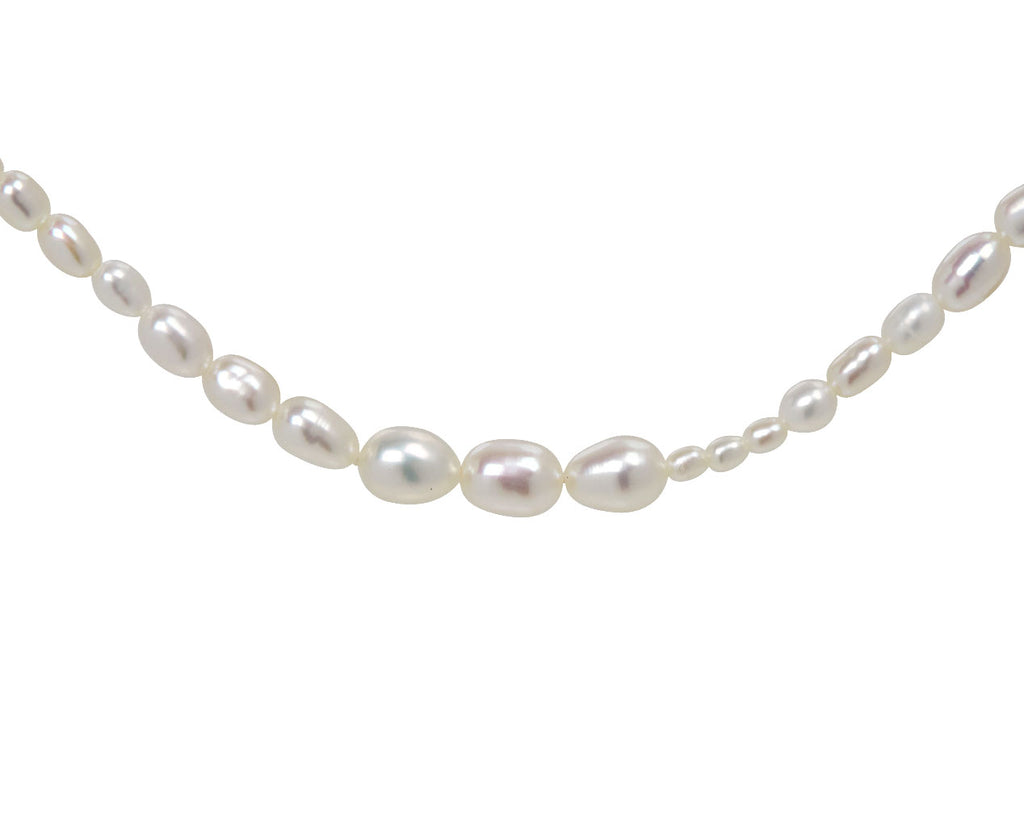 White/Space White Pearl Dario Opera Necklace - Closeup