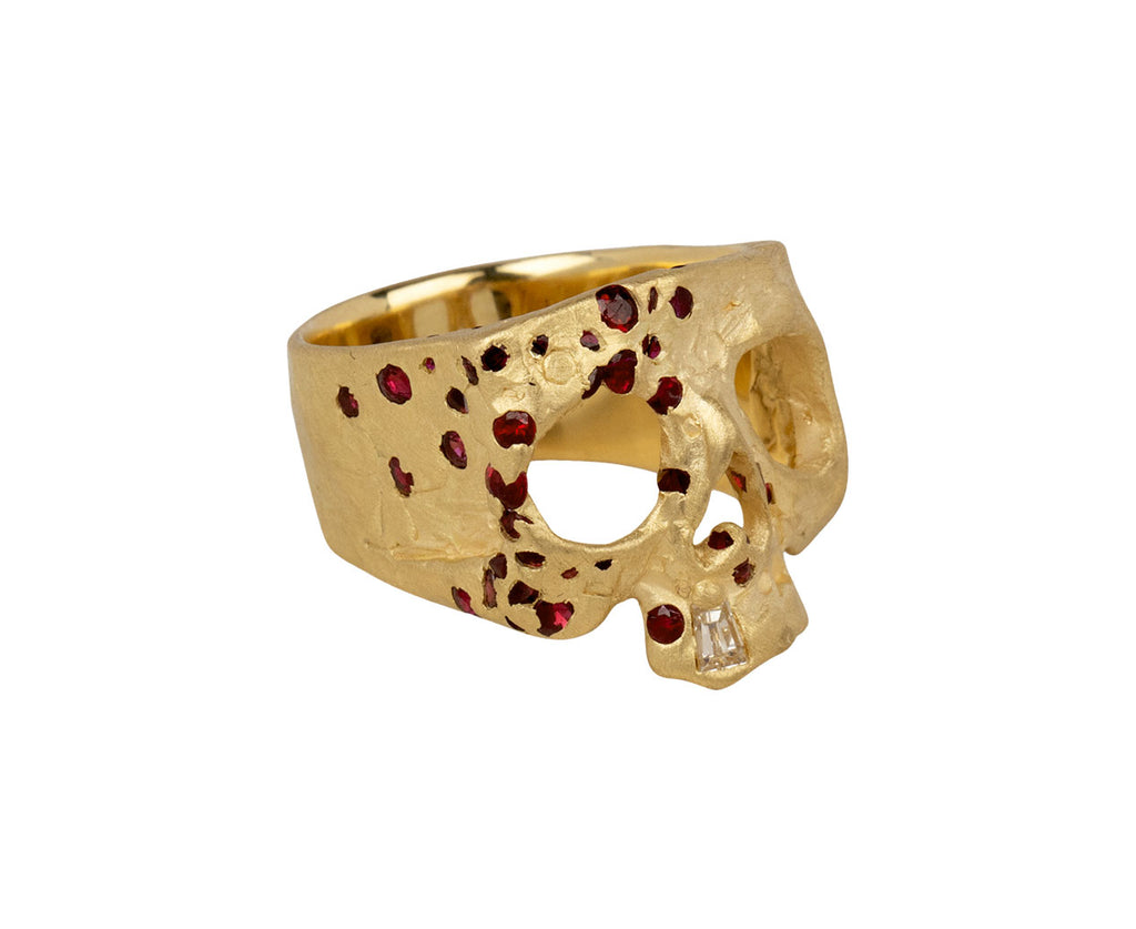 Polly Wales Ruby Confetti Skull Ring sIDE
