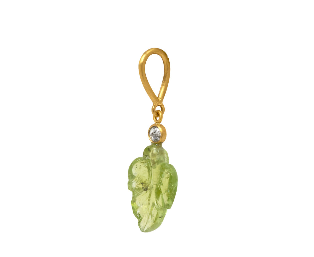 4.16ct Green Tourmaline/0.10ct B&W Diamond Leaf Charm