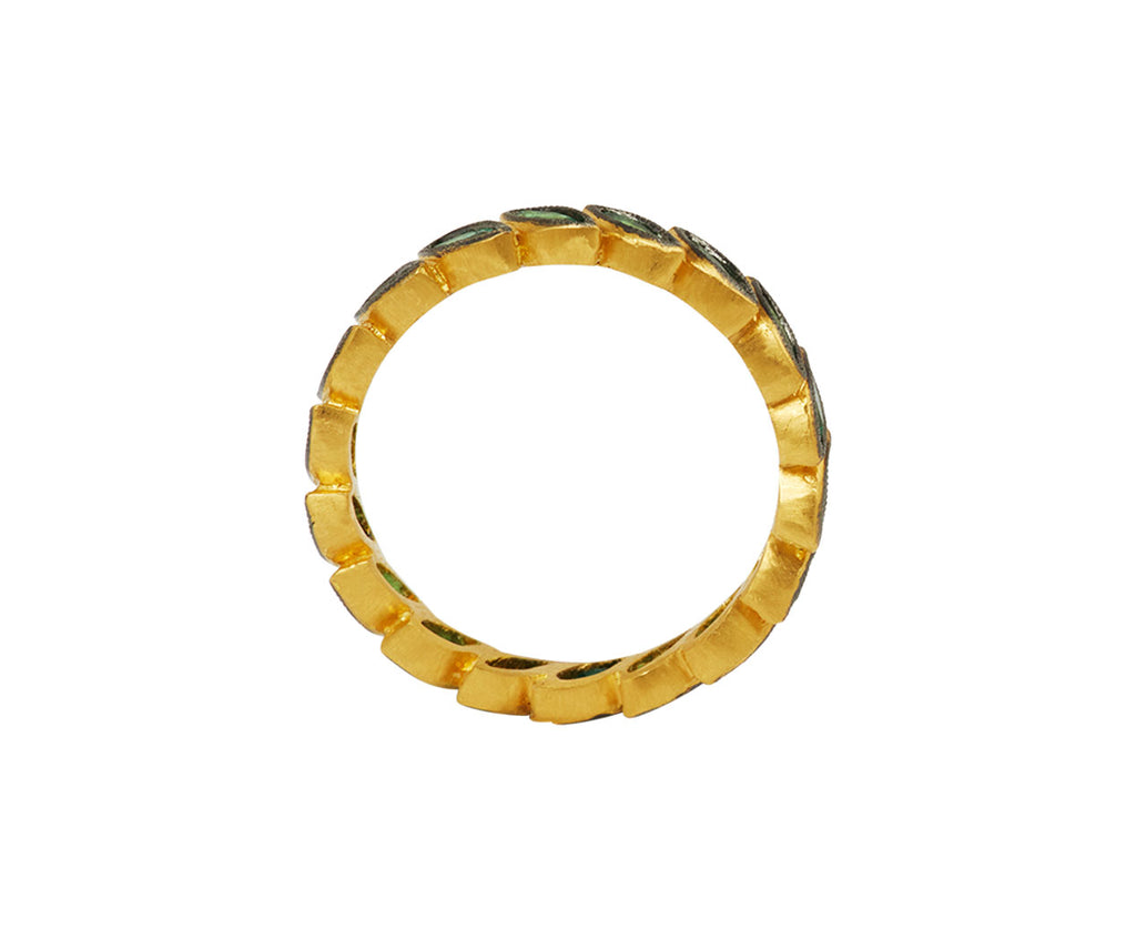 Brazilian Emerald Single Row Laurel Band - TWISTonline 