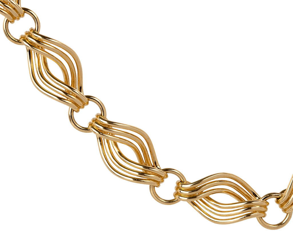 Almasika Terra Nova Gold Link Necklace Close Up
