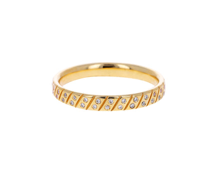 Tilted Pattern Diamond Band