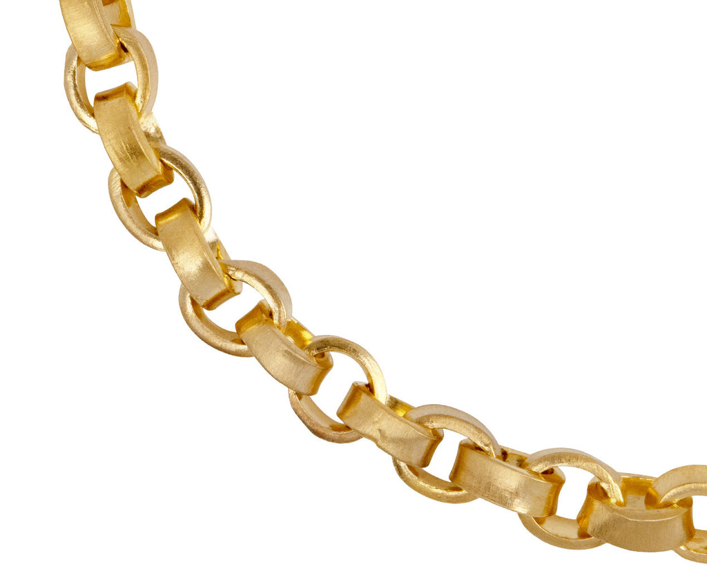 Darius Signature Chain Bracelet Close Up