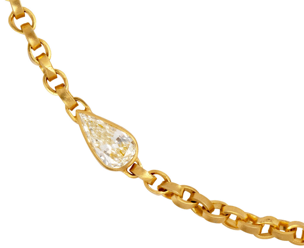 Darius Pear Shaped Diamond Signature Chain Necklace Diamond Close Up