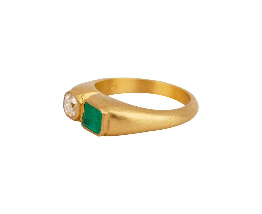 Darius Double Emerald and Diamond Ring Side View