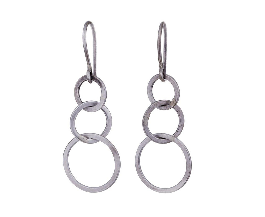 Graduated Silver Link Earrings - TWISTonline 