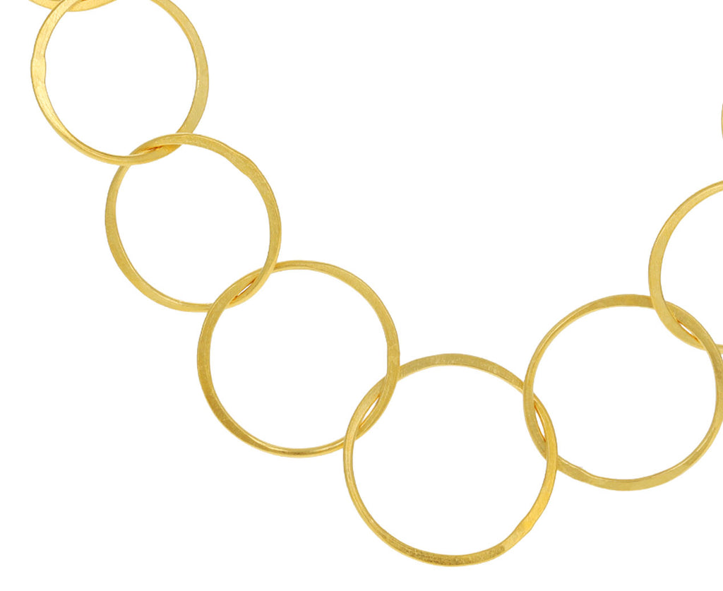 Graduated Circle Link Necklace