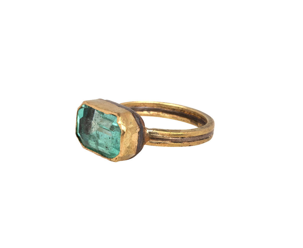 Judy Geib Pale Green Colombian Emerald Ring Side View