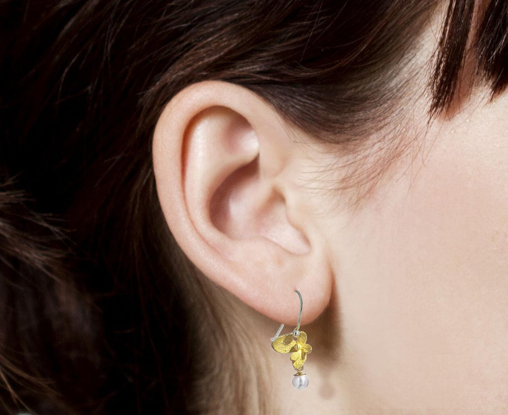 Gold Hydrangea and Pink Akoya Pearl Earrings - TWISTonline 