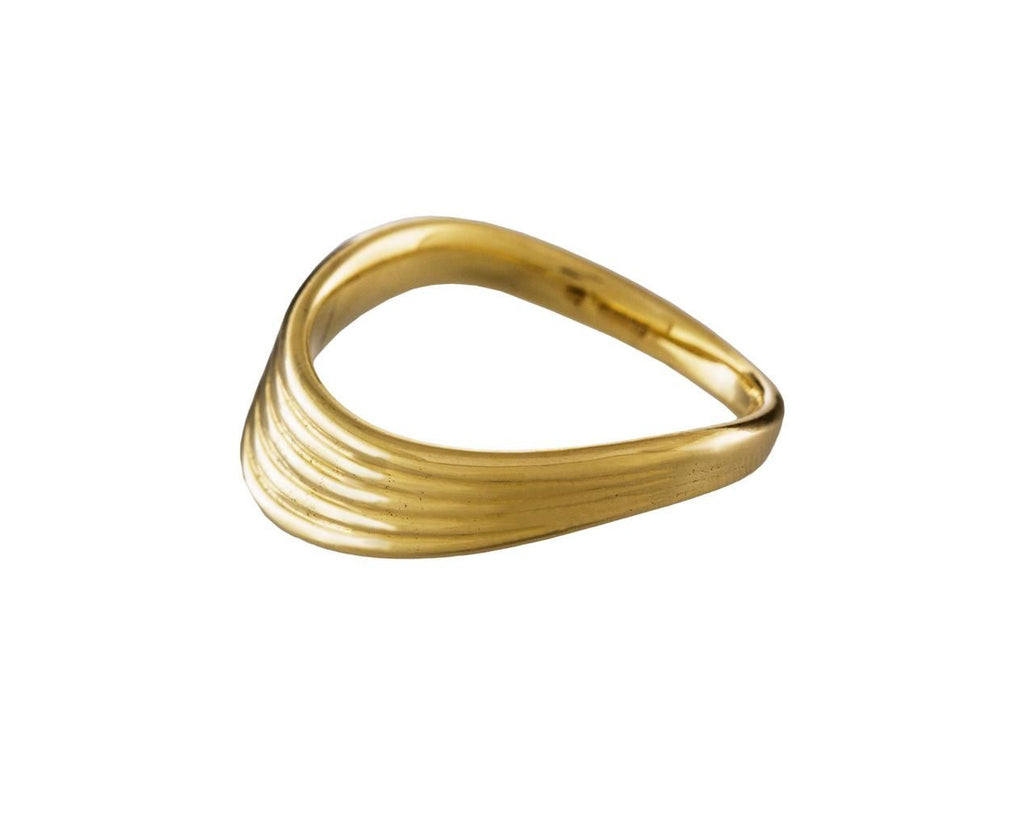 Stream Lines Wave Ring - TWISTonline 
