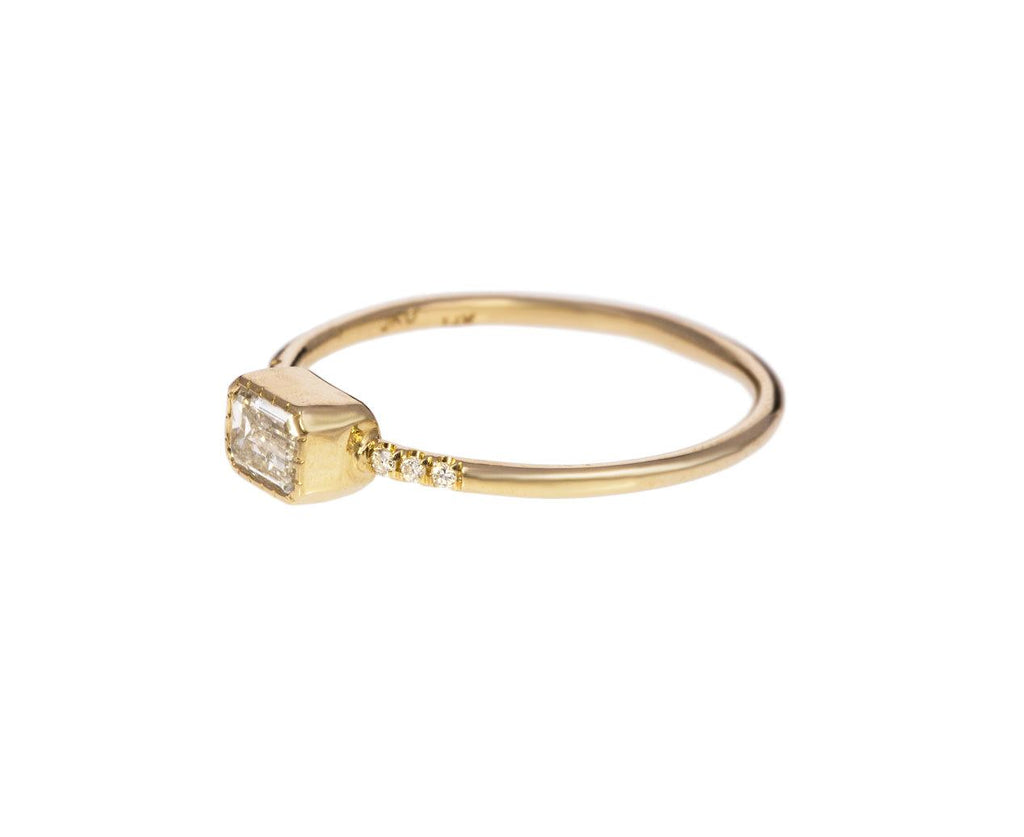 Emerald Cut Diamond Solitaire - TWISTonline 