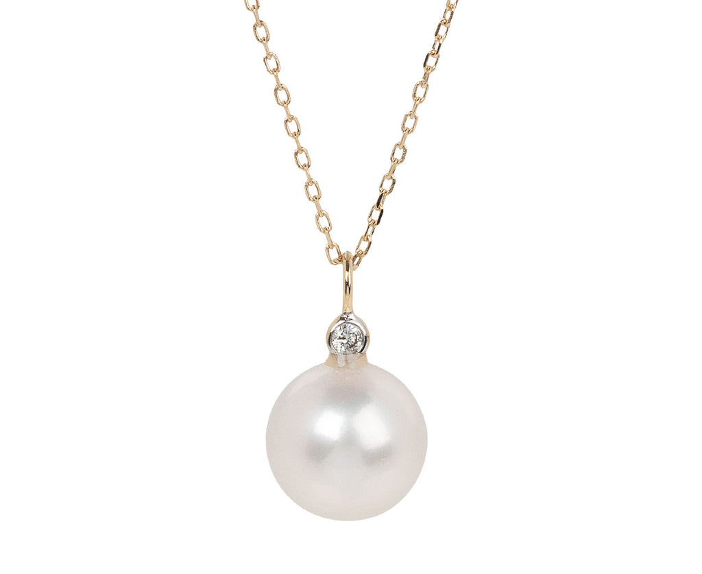 Mateo Pearl and Diamond Dot Necklace Close Up