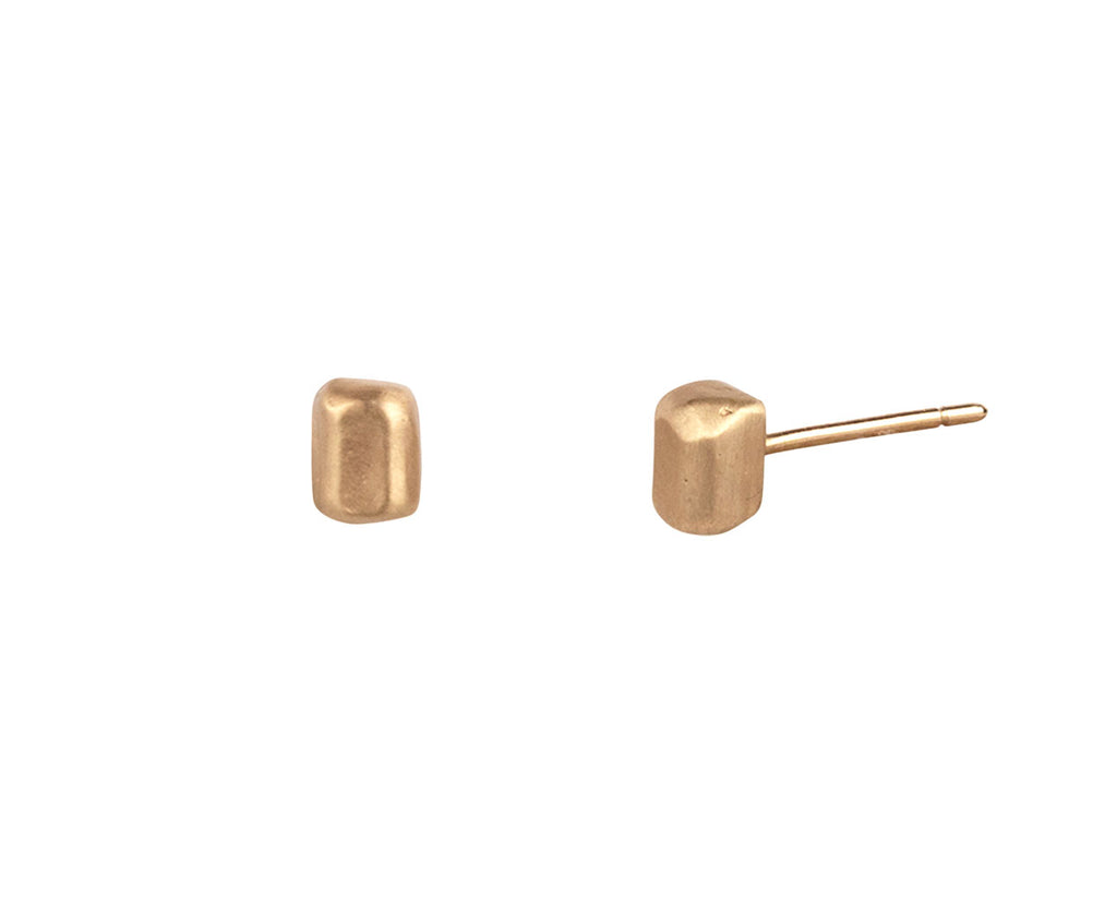 Sarah McGuire Gold Nugget Stud Earrings Side View