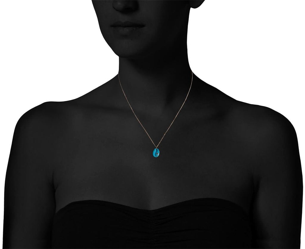 Turquoise and Coral Cauri N°2 Necklace - TWISTonline 