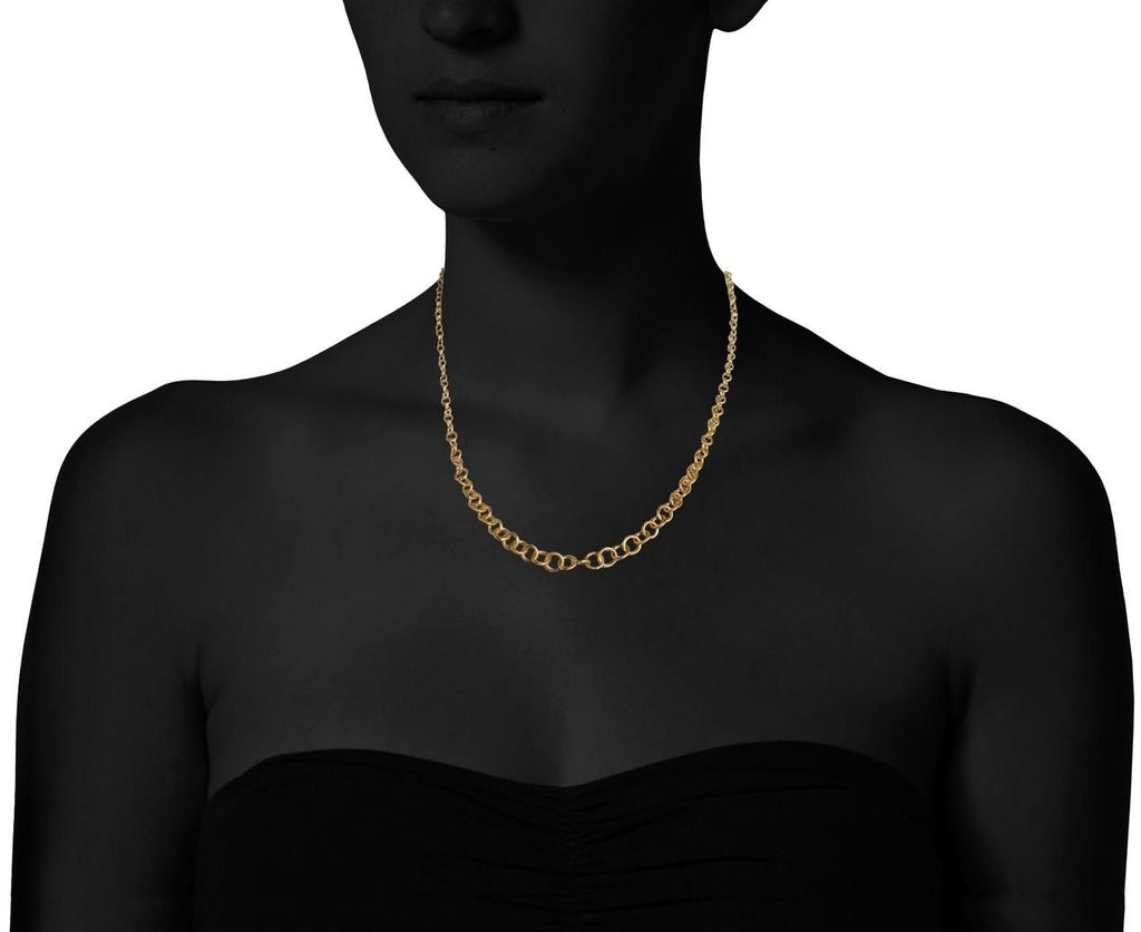 Tapered Gold Link Chain Necklace - TWISTonline 