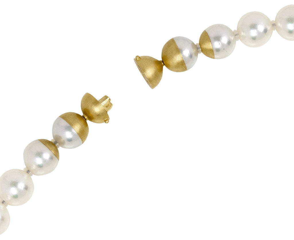 YUTAI Sectional Akoya White and Yellow Pearl Necklace Clasp Open