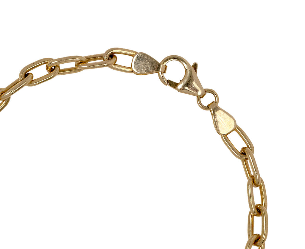 Stephanie Windsor Vintage Gold Small Oval Link Bracelet Clasp Close up