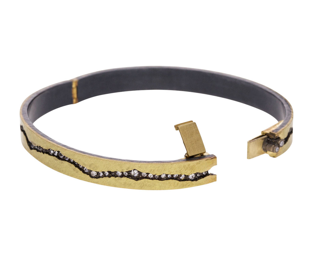 Yellow Gold and Inverted Diamond Fissure Bangle Bracelet - TWISTonline 