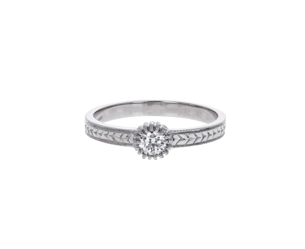 Single Spidery Prong Ring