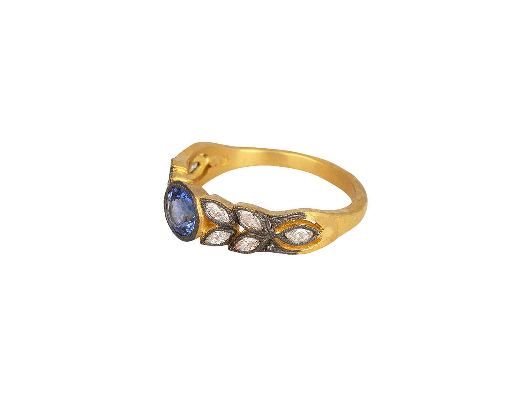Cathy Waterman Blue Sapphire Small Garland Ring Side View