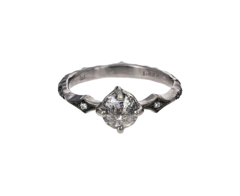 Black and White Diamond Solitaire - TWISTonline 